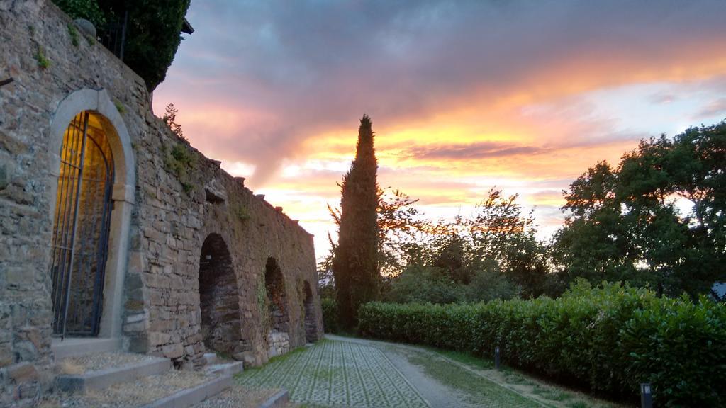 B&B Dimora Delle Donnole Bergamo Alta Exterior photo