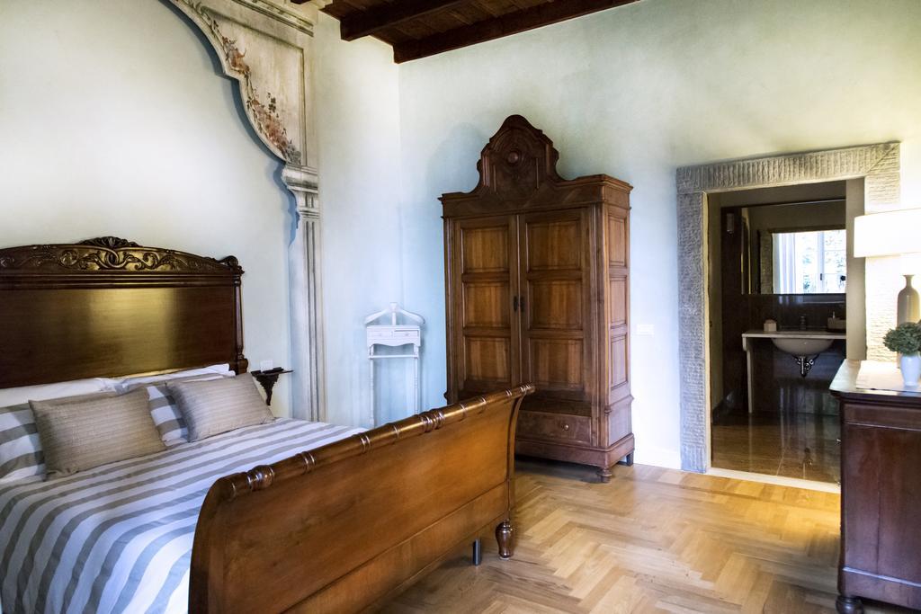 B&B Dimora Delle Donnole Bergamo Alta Room photo