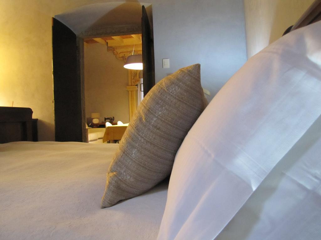 B&B Dimora Delle Donnole Bergamo Alta Exterior photo